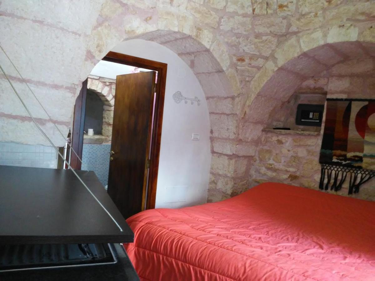 Trullo Francisco Guest House Martina Franca Bagian luar foto