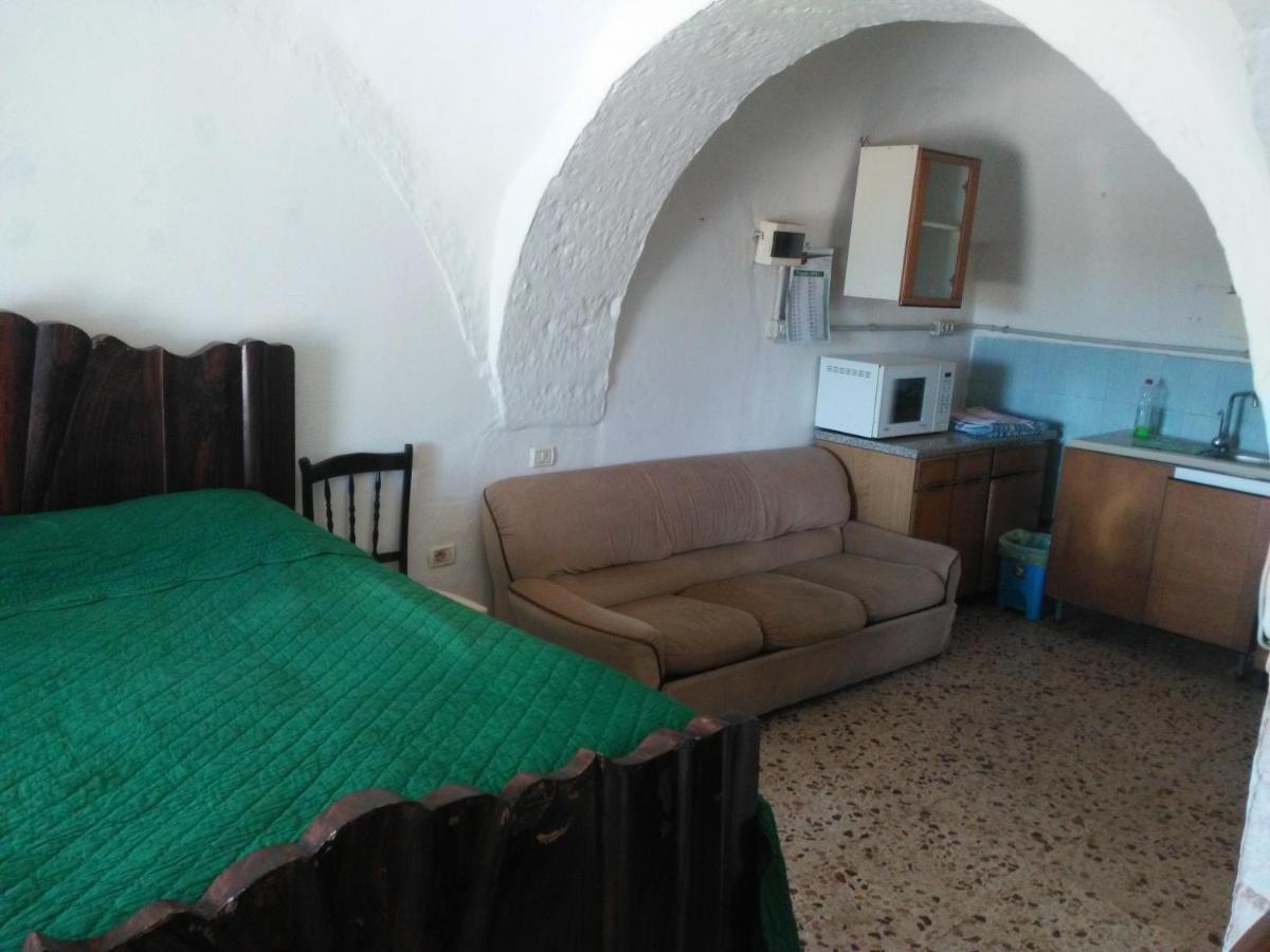Trullo Francisco Guest House Martina Franca Bagian luar foto